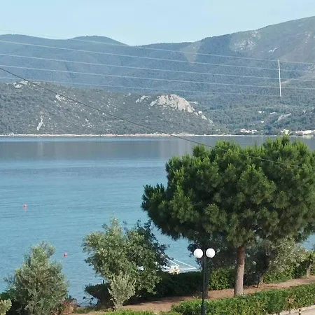 Appartement με θέα στη θάλασσα στα